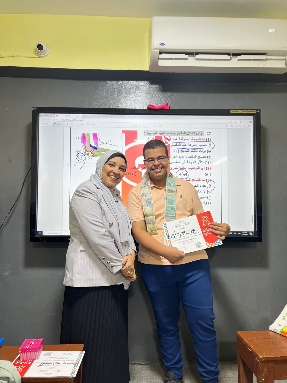 mixed vegetable salad in a mason jar. 